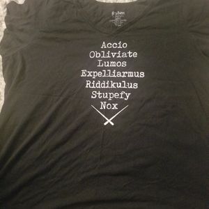 Torrid 5 Harry Potter v neck